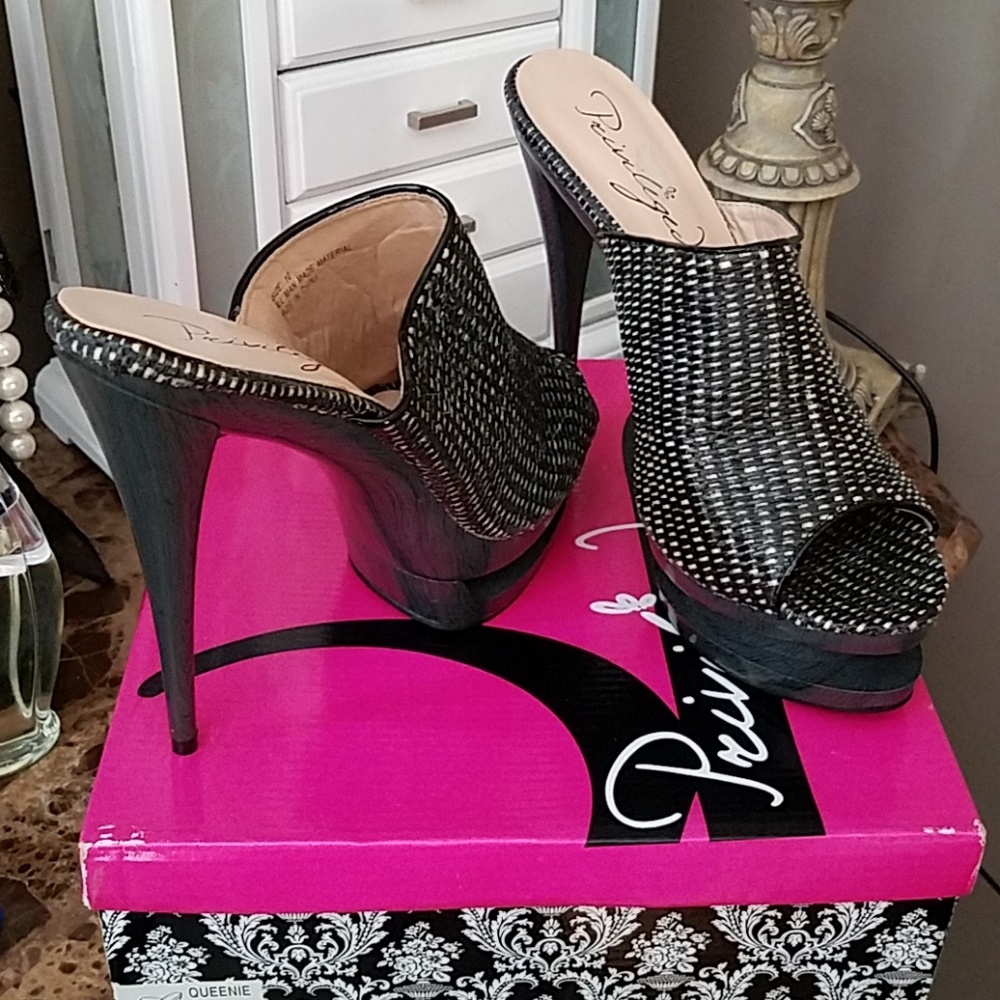 Women Shoes